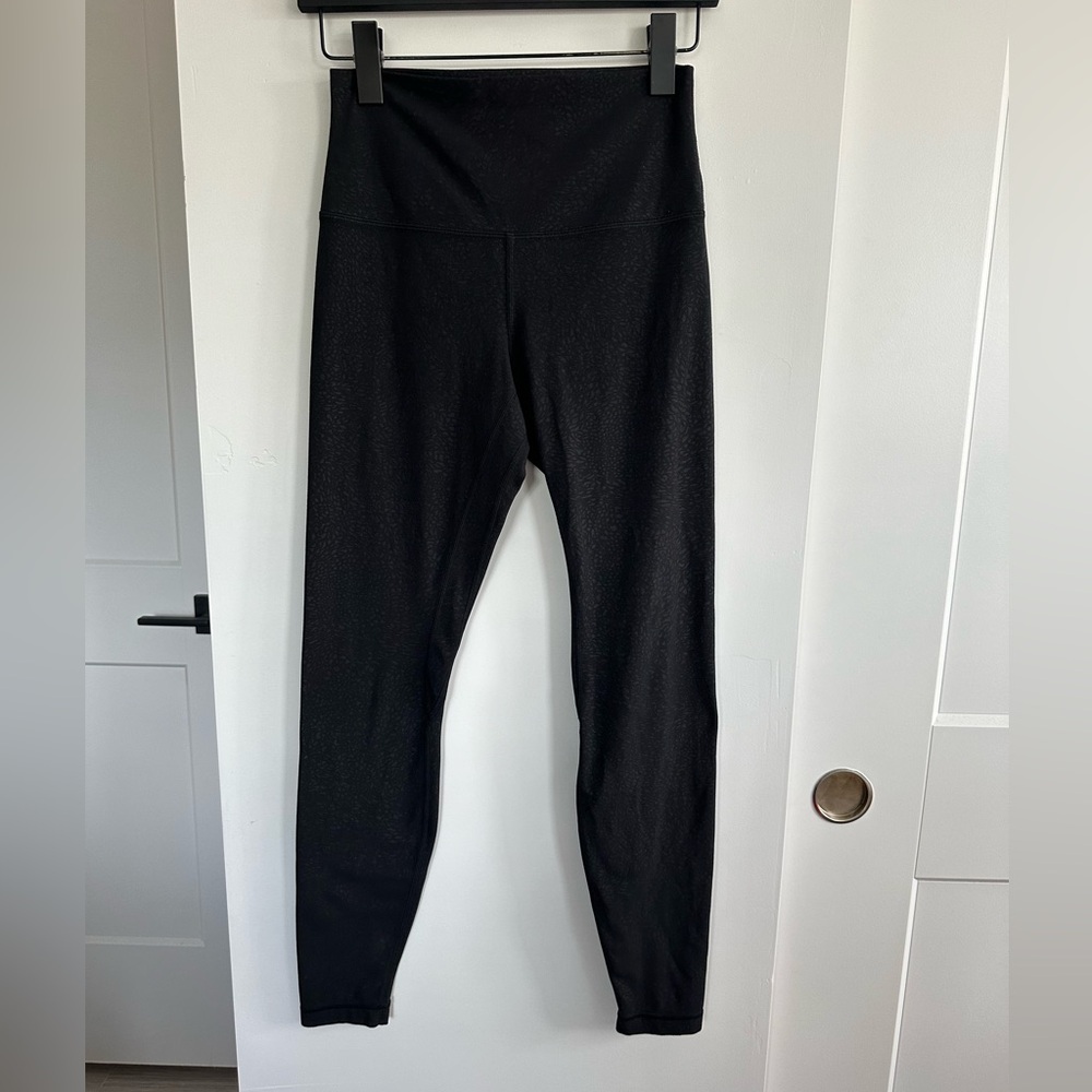Lululemon Align Pant 28" Emboss Size 6